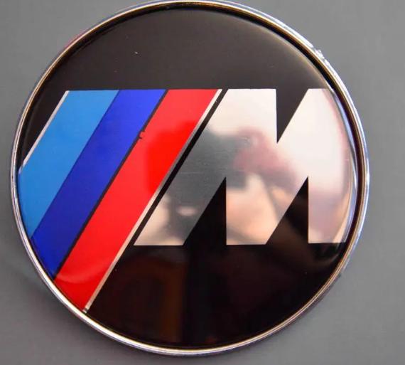 BMW 51148132375 - Emblema www.autoricambit.com