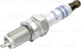 BOSCH 0 242 140 514 - Candela accensione www.autoricambit.com