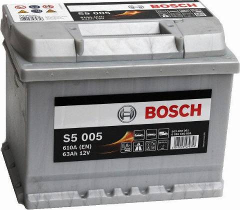 BOSCH S5005 - Batteria avviamento www.autoricambit.com