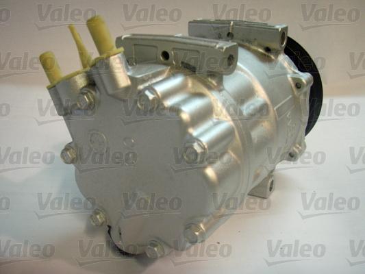 Valeo 813662 - Compressore, Climatizzatore www.autoricambit.com