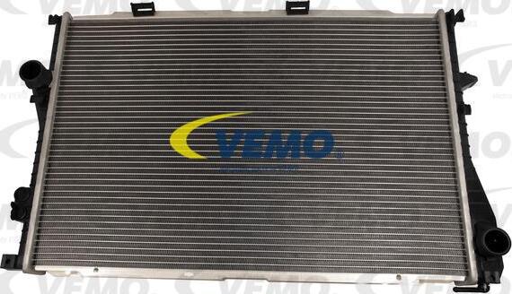 Vemo V20-60-1516 - Radiatore, Raffreddamento motore www.autoricambit.com